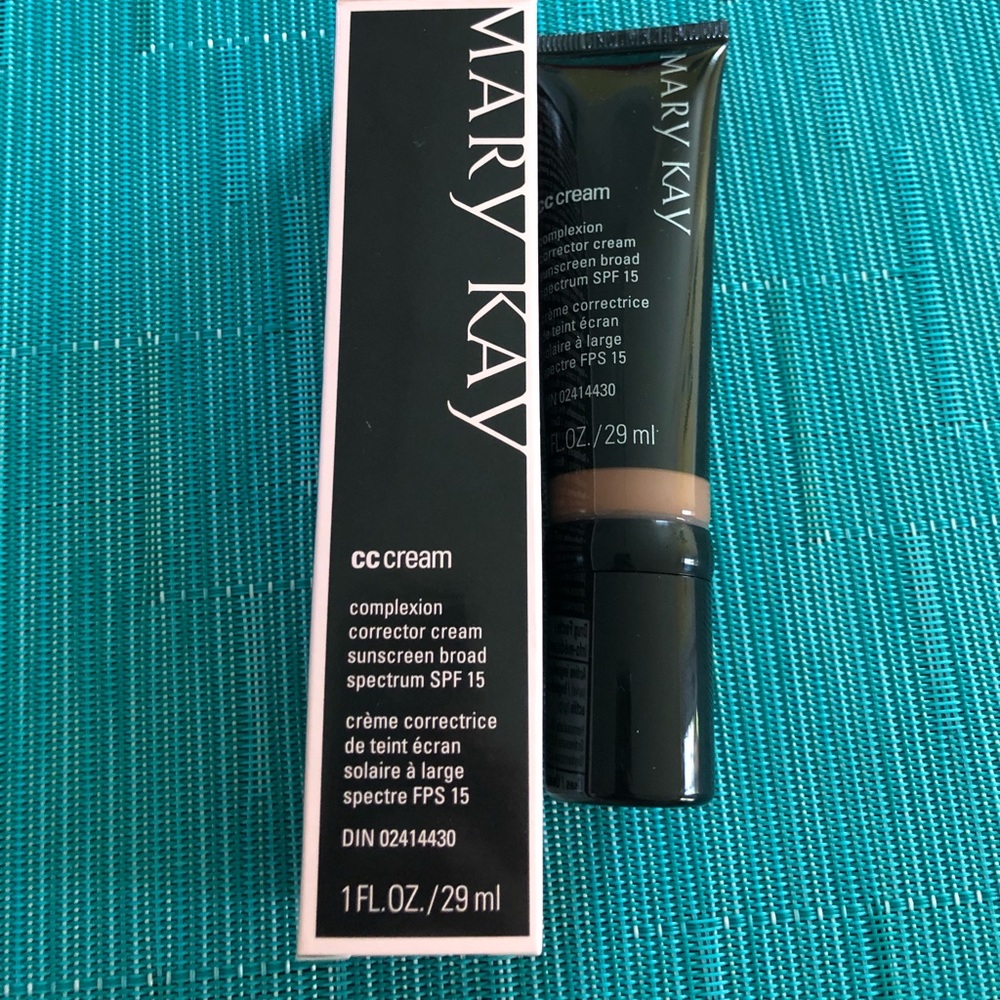 NIB. Mary Kay CC Cream. Very Deep.